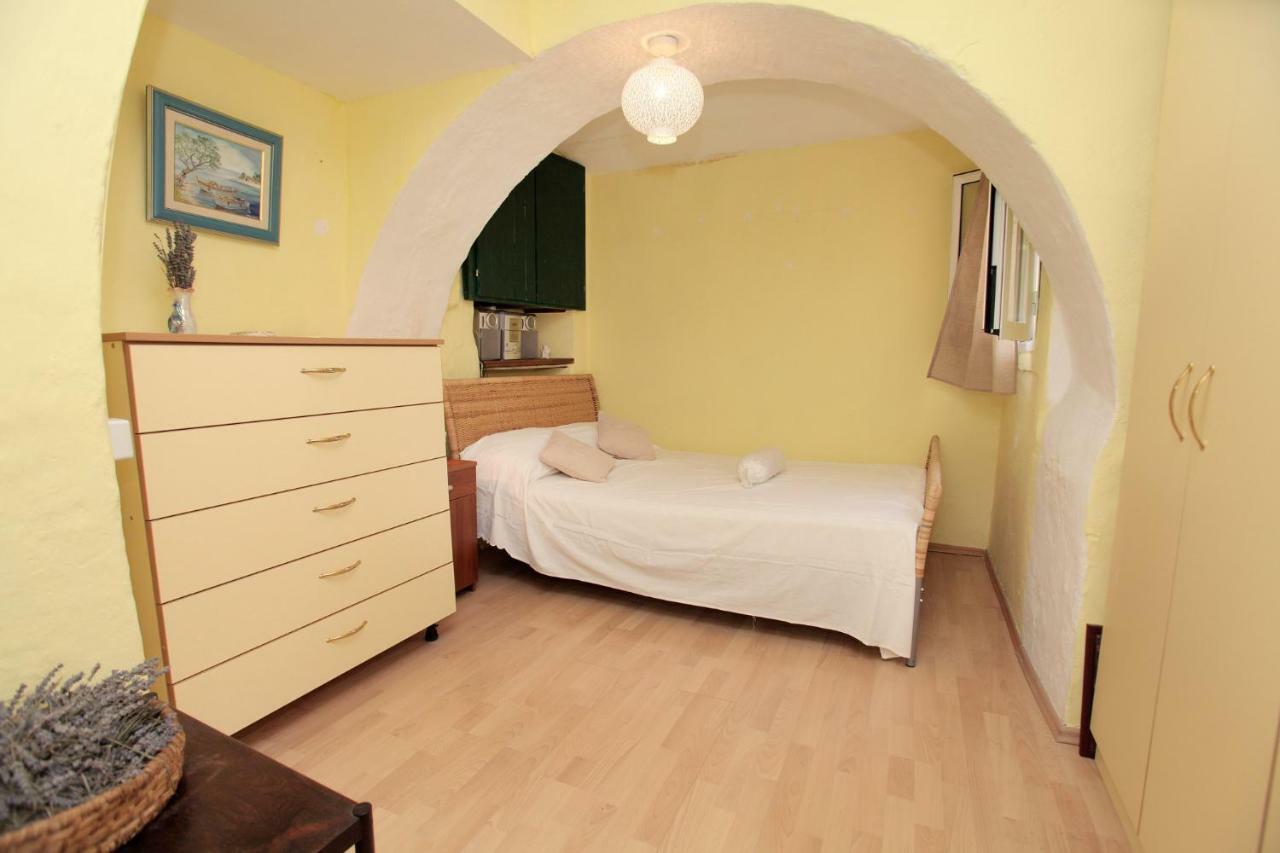 טרוגיר Phaedra Apartment מראה חיצוני תמונה